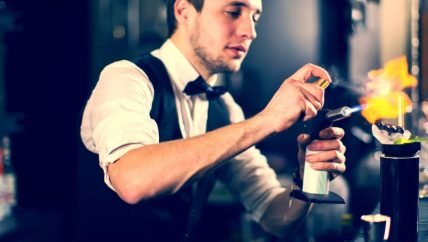 hire a bartender on the Sunshine Coast